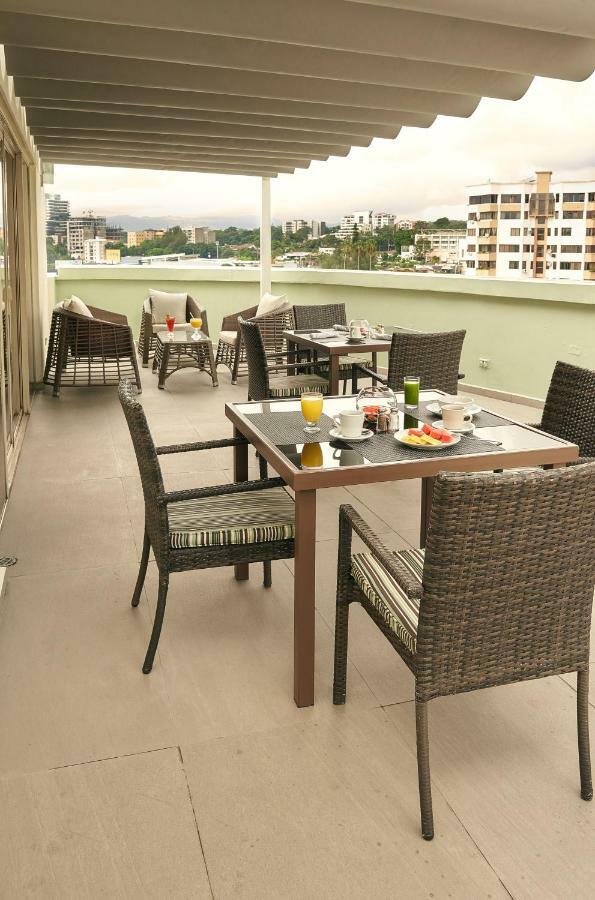 Suites Las Palmas, Hotel & Apartments. San Salvador Exteriér fotografie